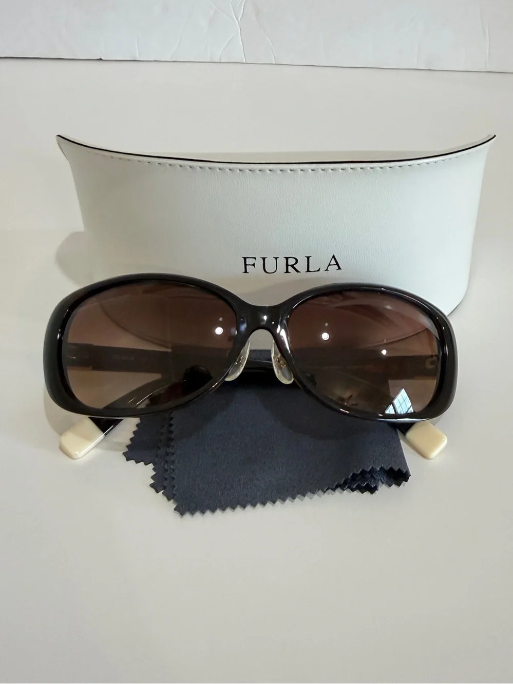 Furla pristine venus
